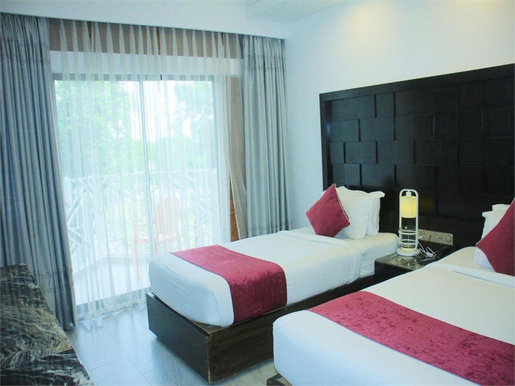 Shada Pathor Hotel & Resort Companiganj Exterior photo